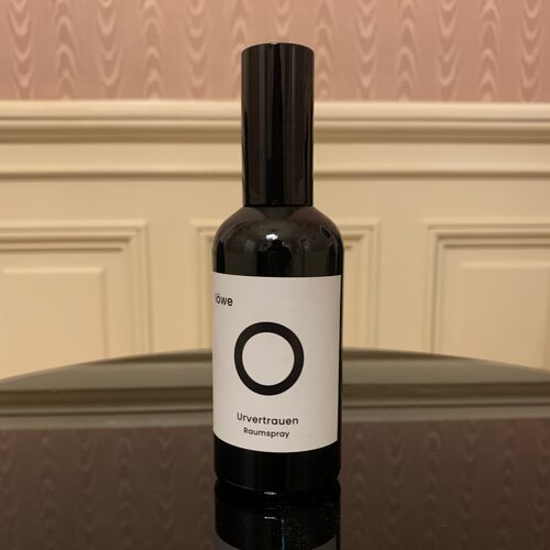 Kunsttherapie_create art THERAPY SHOP_ Urvertrauen Raumspray_create art ESSENTIALS